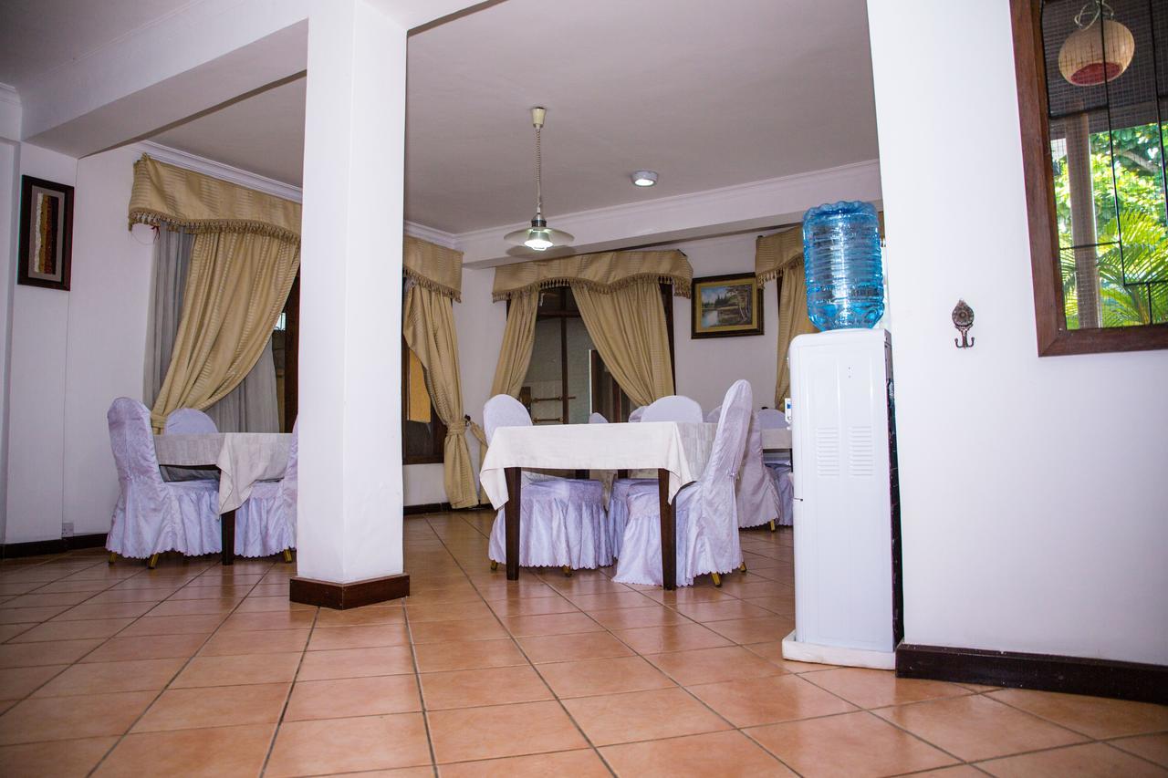 Saadani Tourist Center - Hostel Dar es Salaam Buitenkant foto